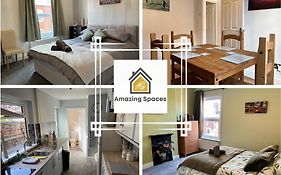 Spacious 2-Bedroom House In Stockton Heath With Free Wifi By Amazing Spaces Relocations Ltd